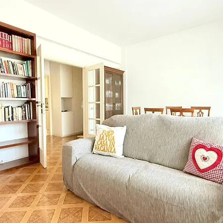 S353 - Sirolo, Ampio Quadrilocale Accessoriato Con Giardino דירה