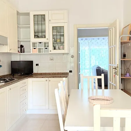 S353 - Sirolo, Ampio Quadrilocale Accessoriato Con Giardino דירה סירולו