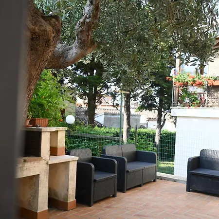 S353 - Sirolo, Ampio Quadrilocale Accessoriato Con Giardino דירה סירולו