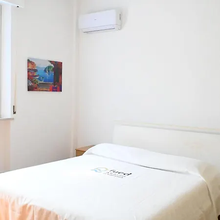 S353 - Sirolo, Ampio Quadrilocale Accessoriato Con Giardino